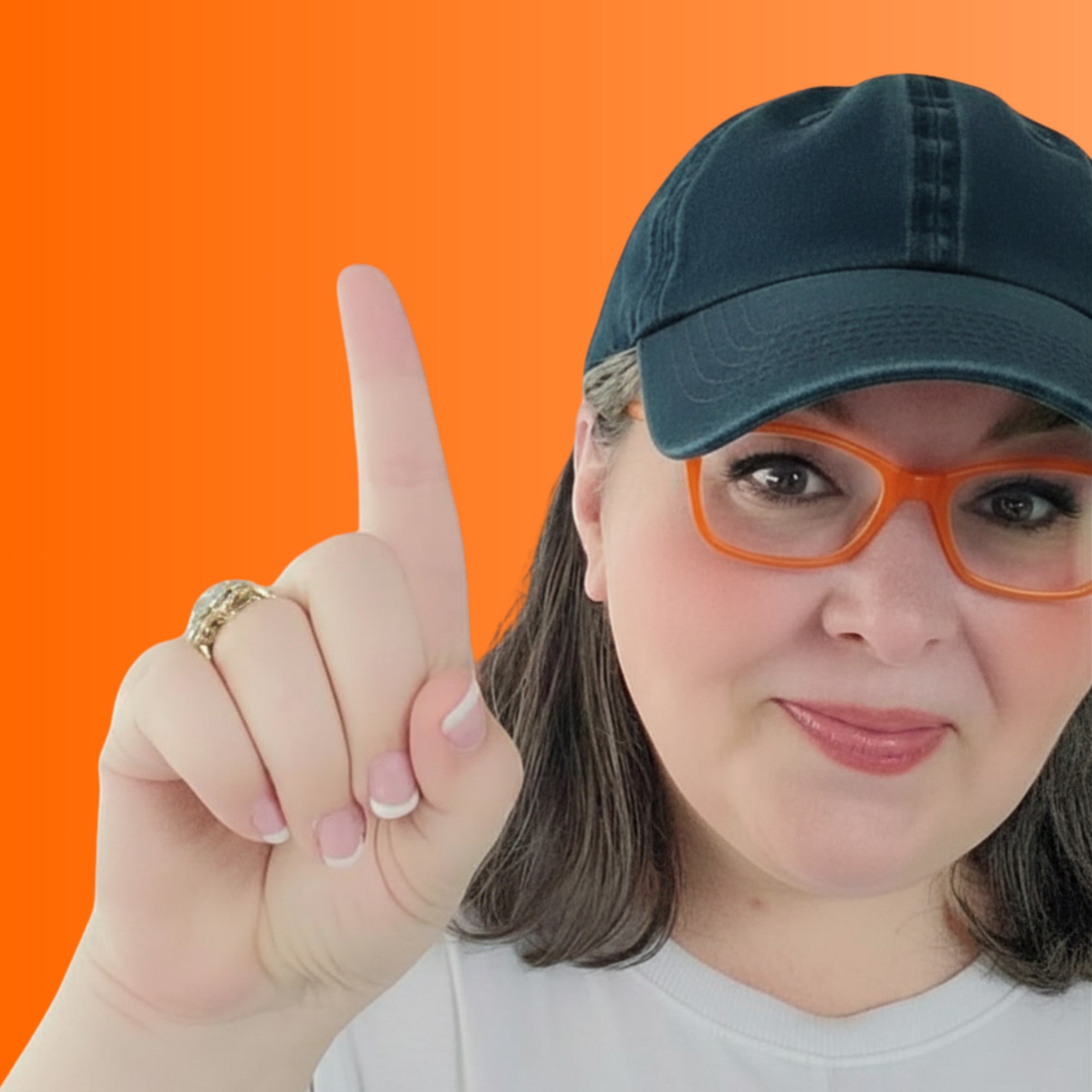 Erica Nall pointing up at the Top 1% Freelancer badge